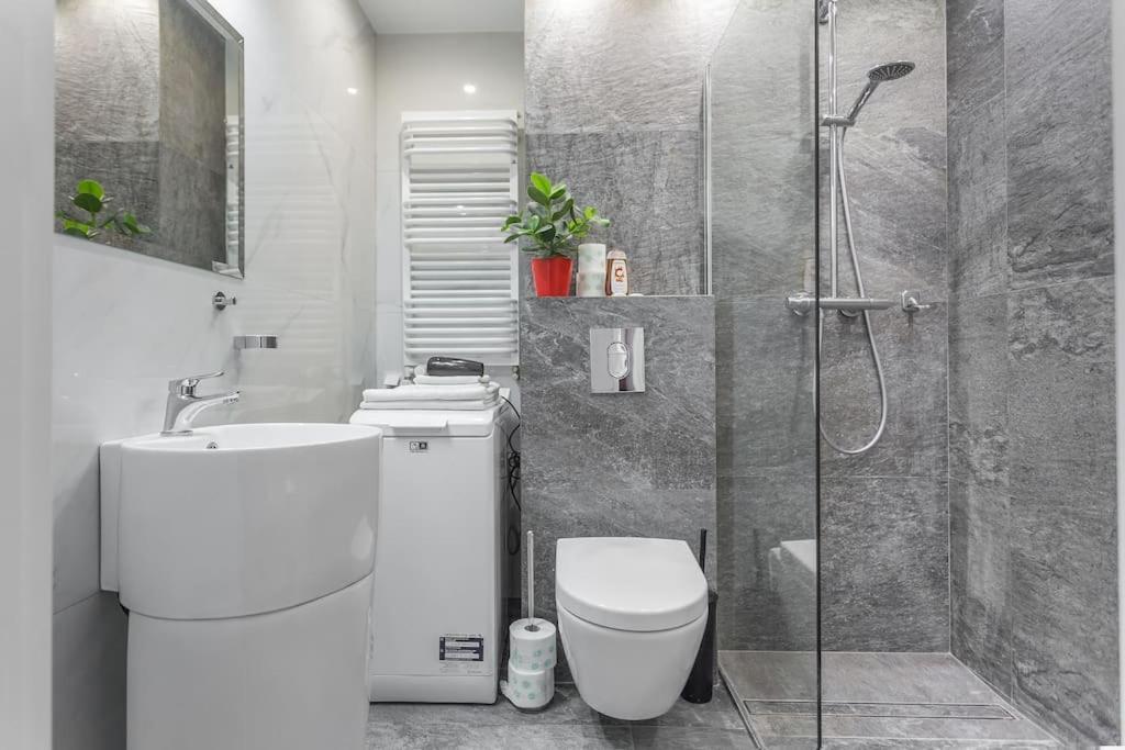 Avra I Stare Apartment Gdansk